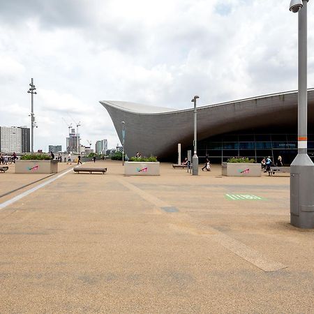 Luxury Stratford Apartment Londra Dış mekan fotoğraf