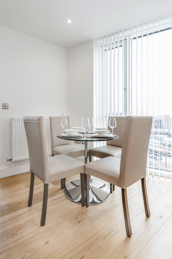 Luxury Stratford Apartment Londra Dış mekan fotoğraf